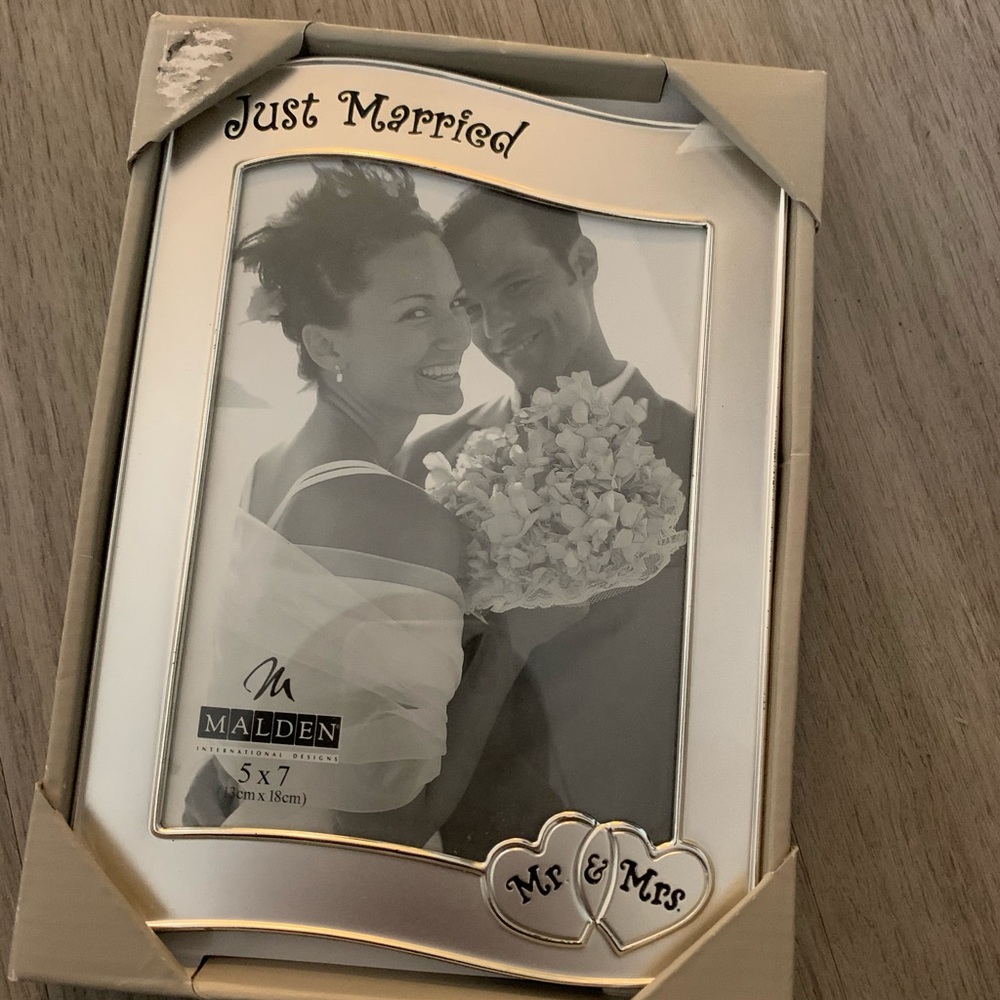 Just married picture frame